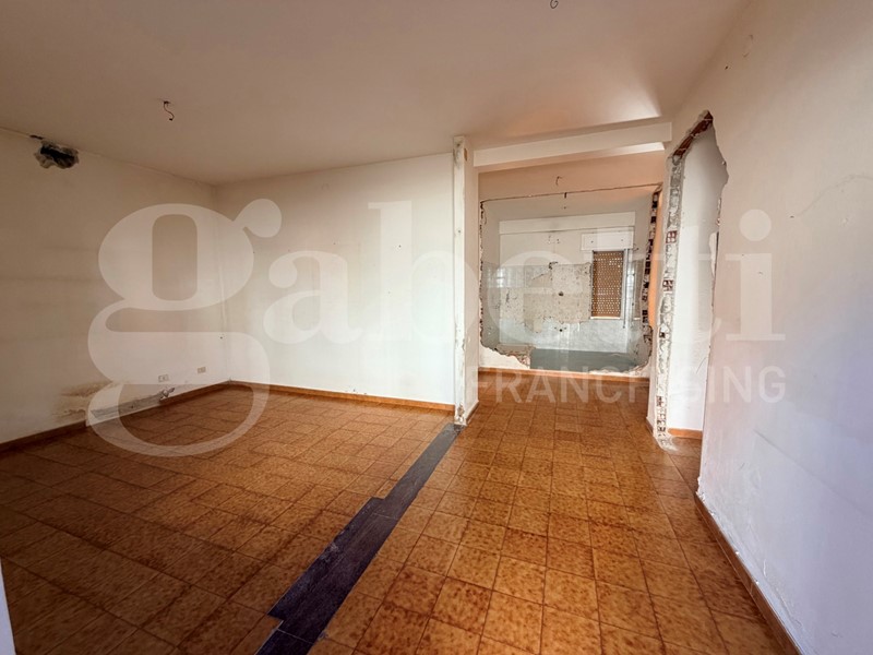 Trilocale in Vendita a Oristano, 149'000&euro;, 118 m², con Box