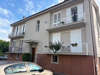 Quadrilocale in Vendita a Crespina Lorenzana, zona Cenaia, 175'000&euro;, 90 m², arredato, con Box