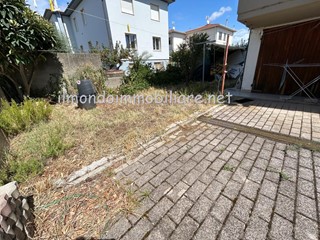 Trilocale in Vendita a Rosignano Marittimo, zona Vada, 197'000&euro;, 58 m², arredato, con Box