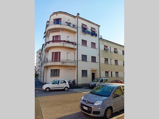 Trilocale in Vendita a Livorno, 90'000&euro;, 70 m²