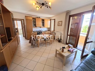 Trilocale in Vendita a Montopoli in Val d'Arno, zona San Romano, 168'000&euro;, 70 m², arredato, con Box