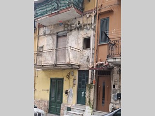 Quadrilocale in Vendita a Palermo, 20'000&euro;, 104 m²