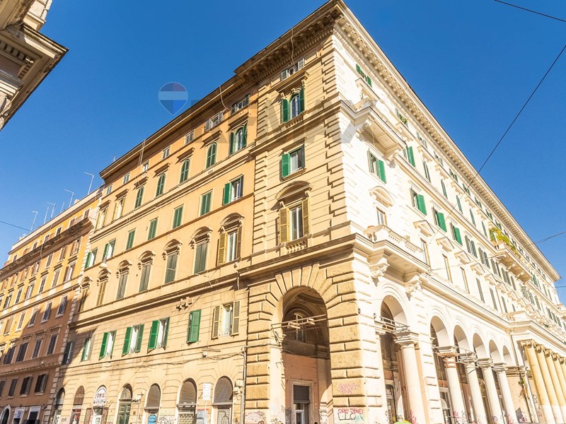 Trilocale in Vendita a Roma, 500'000&euro;, 95 m²