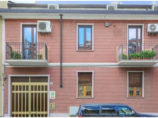 Appartamento in Vendita a Torino, 330'000&euro;, 189 m²