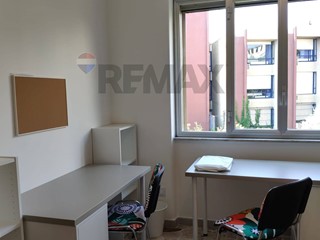 Appartamento in Vendita a Catania, 190'000&euro;, 140 m²