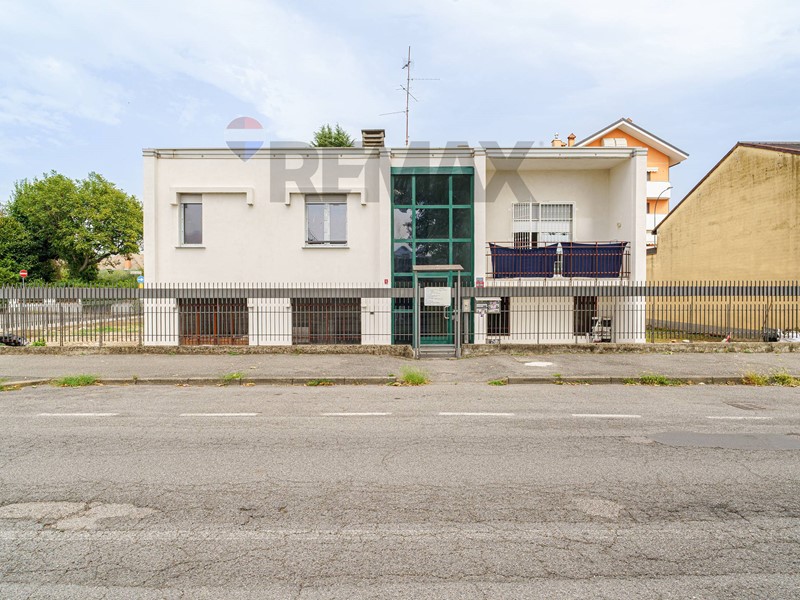 Trilocale in Vendita a Bareggio, 200'000&euro;, 80 m²