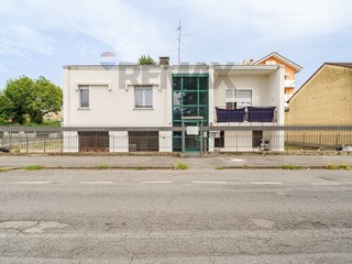 Trilocale in Vendita a Bareggio, 200'000&euro;, 80 m²