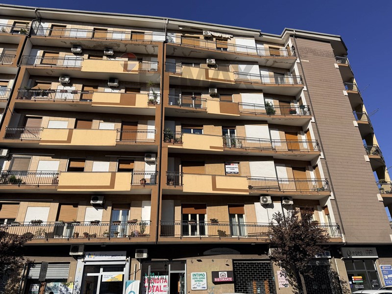 Appartamento in Vendita a Cosenza, 185'000&euro;, 186 m²