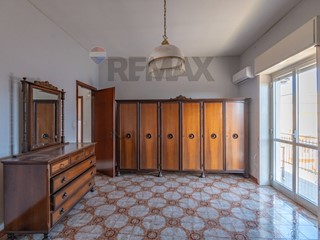 Appartamento in Vendita a Siracusa, 75'000&euro;, 149 m²