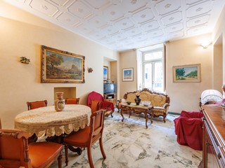 Appartamento in Vendita a Torino, 470'000&euro;, 121 m²