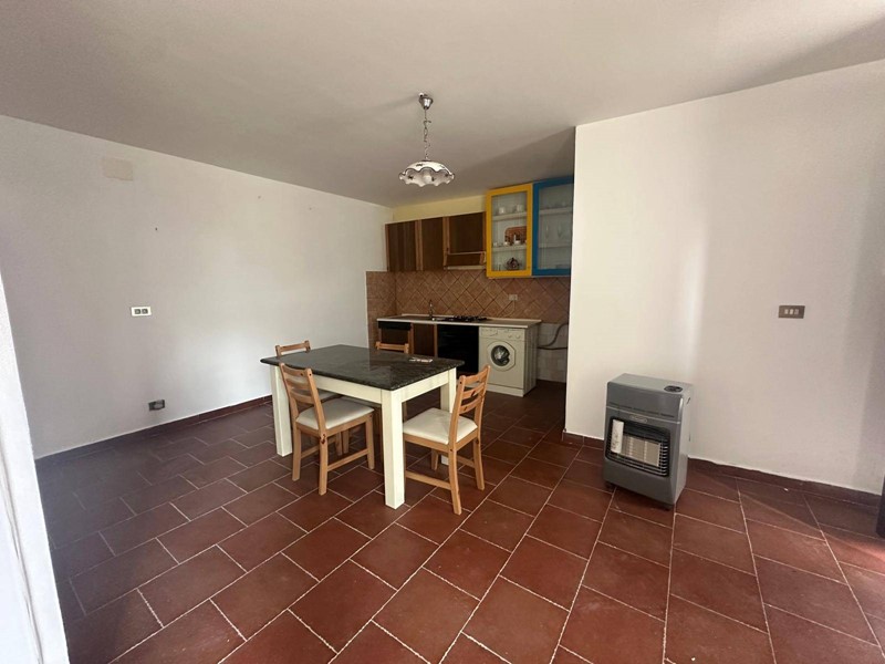 Monolocale in Affitto a Napoli, 400&euro;, 50 m²
