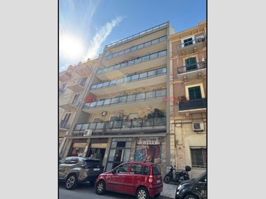 Quadrilocale in Vendita a Bari, 315'000&euro;, 130 m²