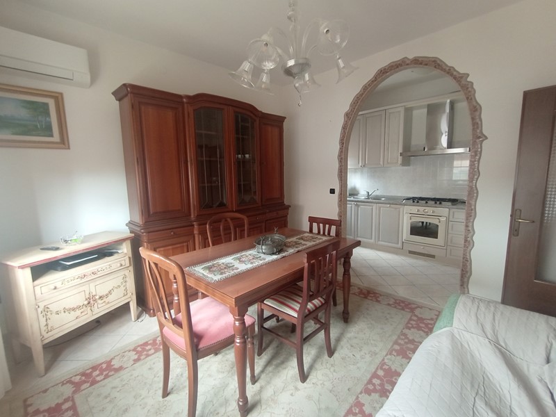 Appartamento in Vendita a Cavarzere, 95'000&euro;, 115 m², arredato, con Box