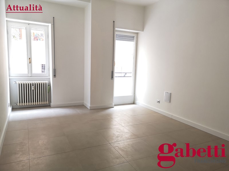 Bilocale in Vendita a Roma, 275'000&euro;, 50 m²