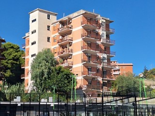 Appartamento in Vendita a Messina, 160'000&euro;, 149 m²