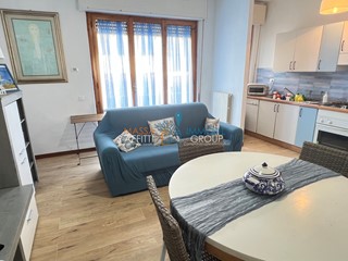 Quadrilocale in Affitto a Massa, zona Marina Di Massa, 850&euro;, 85 m², arredato