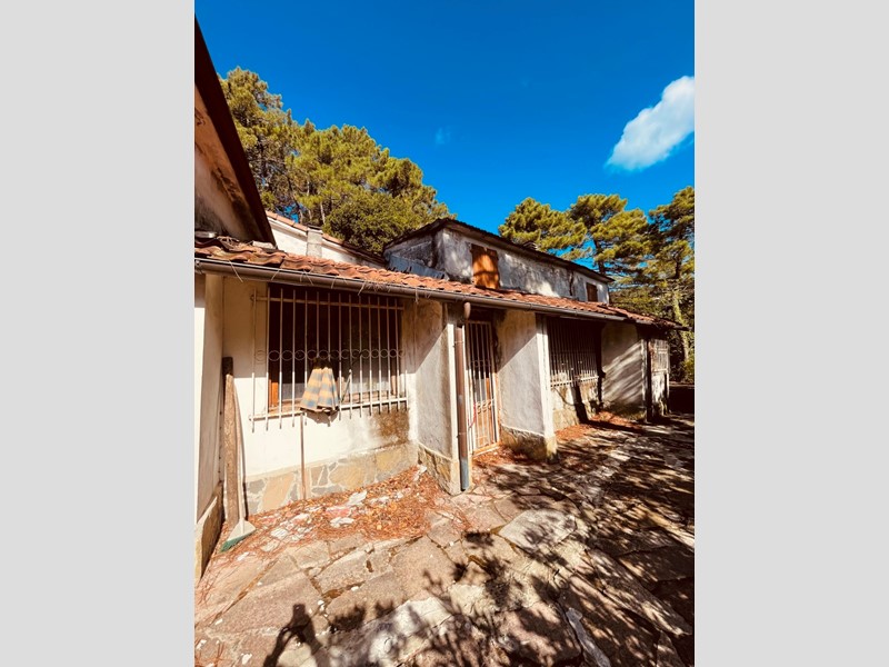 Appartamento in Vendita a Fosdinovo, 79'000&euro;, 160 m²