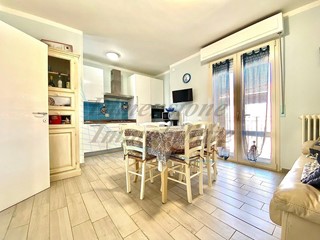 Trilocale in Vendita a Cecina, zona marina di cecina, 260'000&euro;, 77 m²