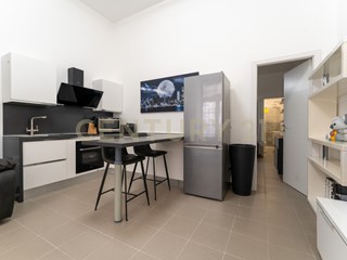 Bilocale in Vendita a Catania, 75'000&euro;, 55 m², arredato