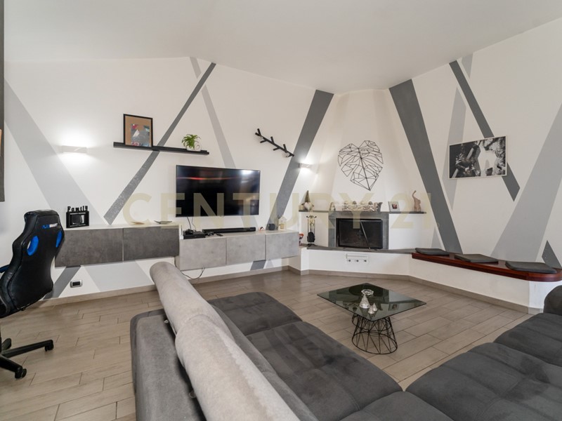 Quadrilocale in Vendita a Mascalucia, 124'000&euro;, 140 m²