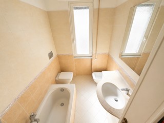 Appartamento in Vendita a Rapallo, 270'000&euro;, 90 m²
