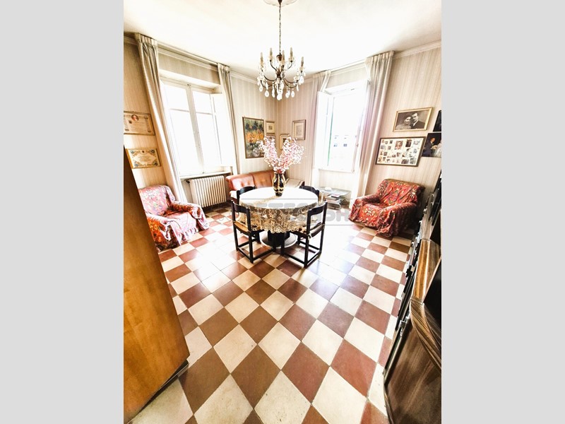Quadrilocale in Vendita a Chieti, 65'000&euro;, 101 m²
