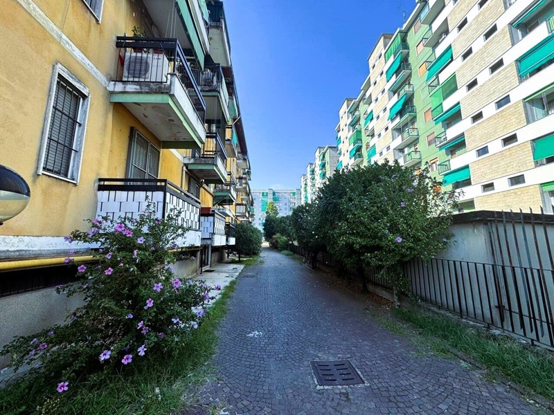 Trilocale in Vendita a Corsico, 195'000&euro;, 90 m²