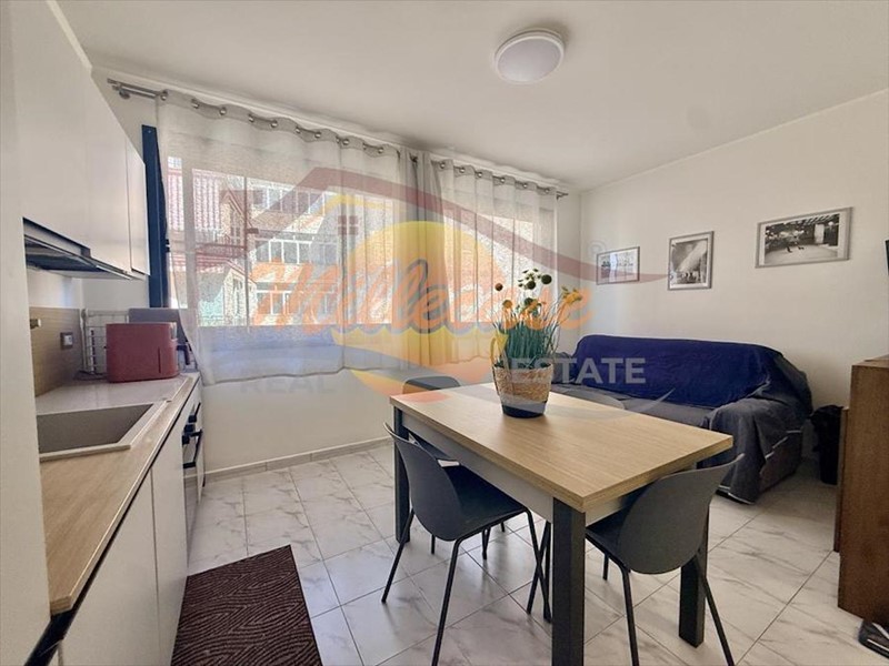 Bilocale in Vendita a Siracusa, zona Scala Greca, 68'000&euro;, 55 m²