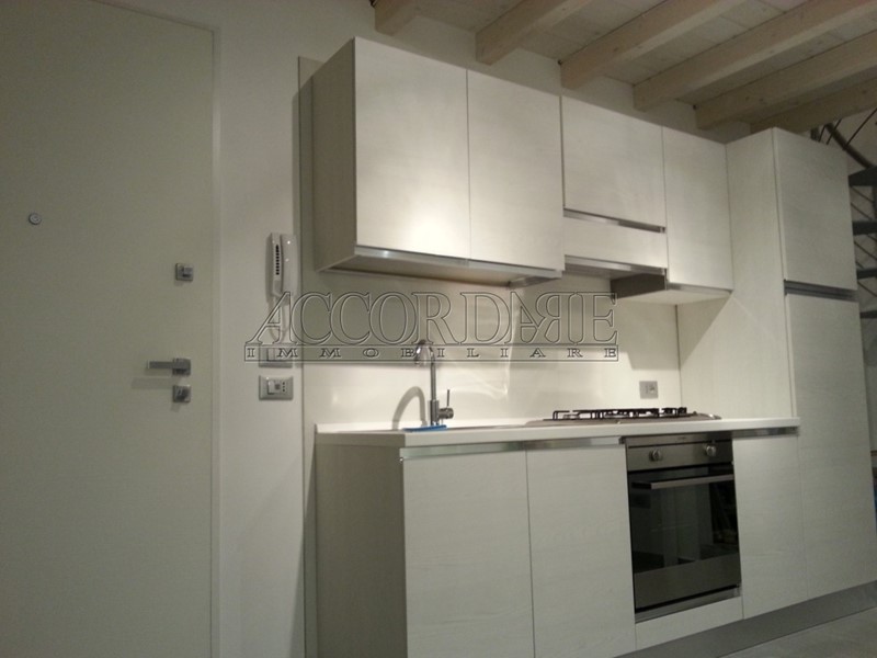 Appartamento in Affitto a Padova, zona CENTRO STORICO, 750&euro;, 35 m², arredato