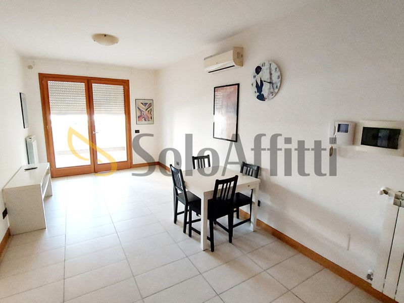 Bilocale in Affitto a Roma, zona Laurentina, 830&euro;, 50 m², arredato