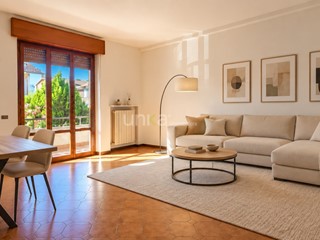 Appartamento in Vendita a Castelbellino, 133'000&euro;, 125 m², con Box