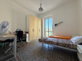 Appartamento in Affitto a Genova, zona San Martino, 255&euro;, 98 m², arredato