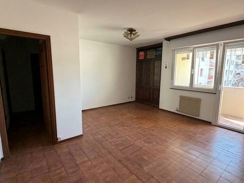 Appartamento in Vendita a Fornovo di Taro, 115'000&euro;, 104 m², con Box