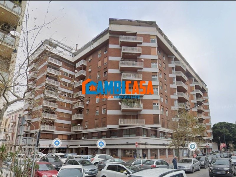 Appartamento in Vendita a Palermo, 235'000&euro;, 160 m²