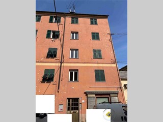 Appartamento in Vendita a Genova, 25'075&euro;, 74 m²