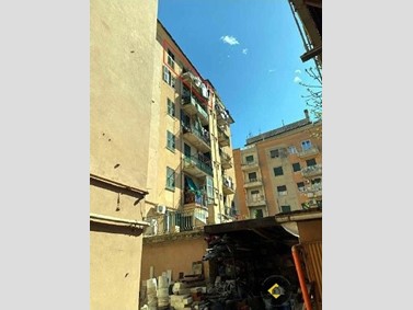 Appartamento in Vendita a Genova, 37'800&euro;, 82 m²