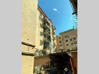 Appartamento in Vendita a Genova, 37'800&euro;, 82 m²