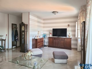 Quadrilocale in Vendita a Adelfia, 157'000&euro;, 110 m²