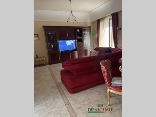 Appartamento in Vendita a Ragusa, 128'000&euro;, 140 m²
