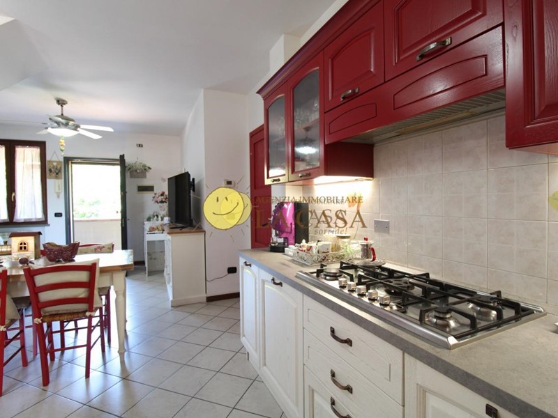 Quadrilocale in Vendita a Figline e Incisa Valdarno, zona Incisa, 200'000&euro;, 95 m²