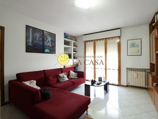Appartamento in Vendita a Figline e Incisa Valdarno, zona Incisa, 198'000&euro;, 95 m², arredato, con Box