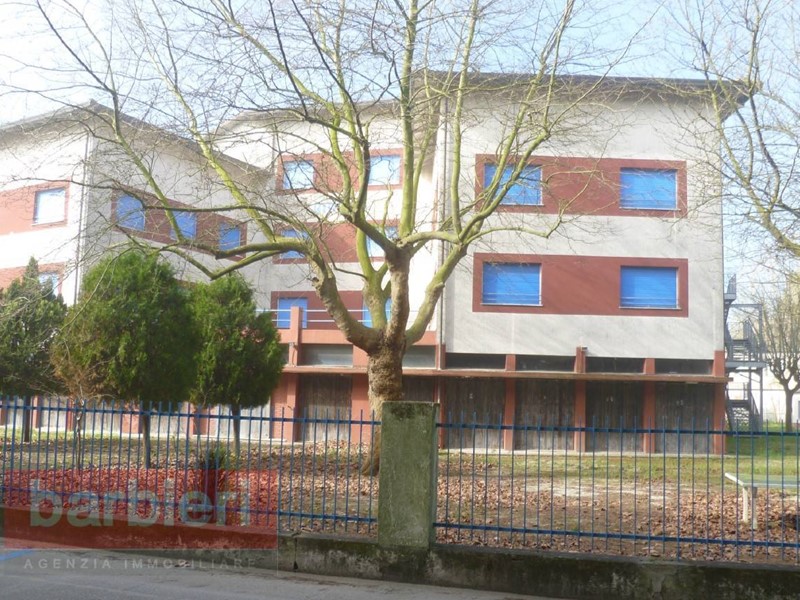 Appartamento in Vendita a Cervia, 3100 m²