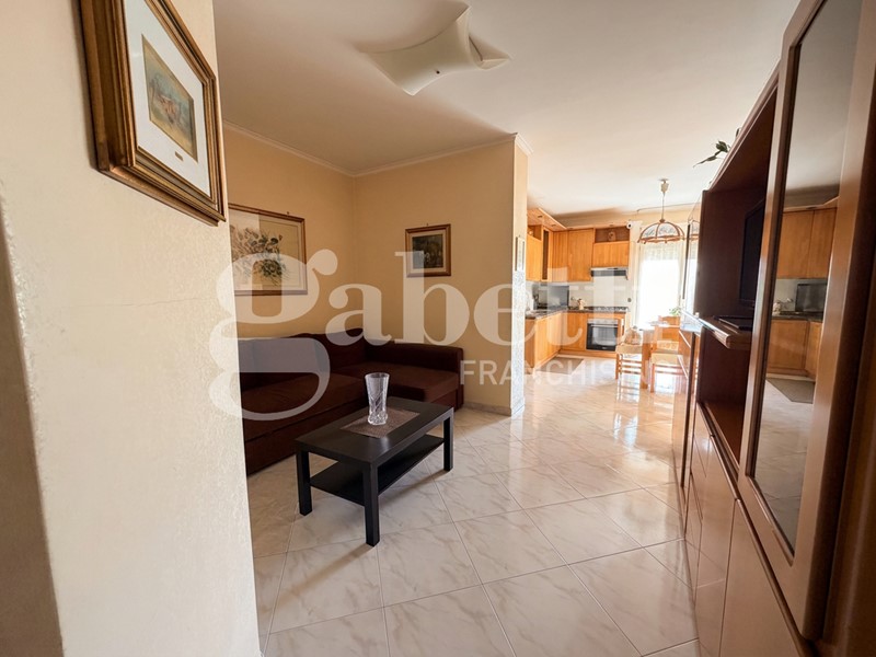 Quadrilocale in Vendita a Qualiano, 170'000&euro;, 90 m², con Box