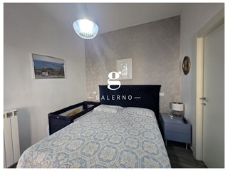 Trilocale in Vendita a Salerno, 240'000&euro;, 70 m²