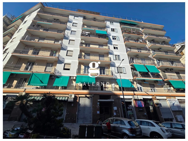 Quadrilocale in Vendita a Salerno, 340'000&euro;, 123 m²