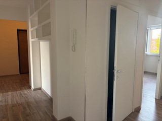 Trilocale in Affitto a Roma, 400&euro;, 90 m², arredato