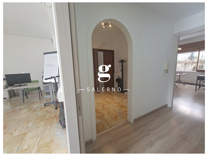 Quadrilocale in Vendita a Salerno, 365'000&euro;, 158 m²