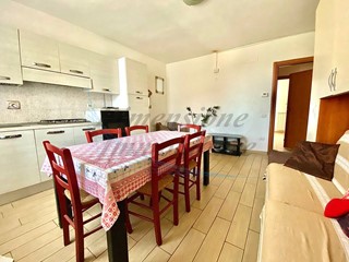 Appartamento in Vendita a Cecina, zona marina di cecina, 499'000&euro;, 250 m², arredato