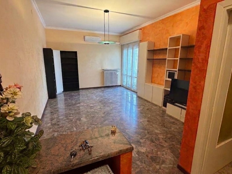 Appartamento in Vendita a Collecchio, 215'000&euro;, 126 m², con Box
