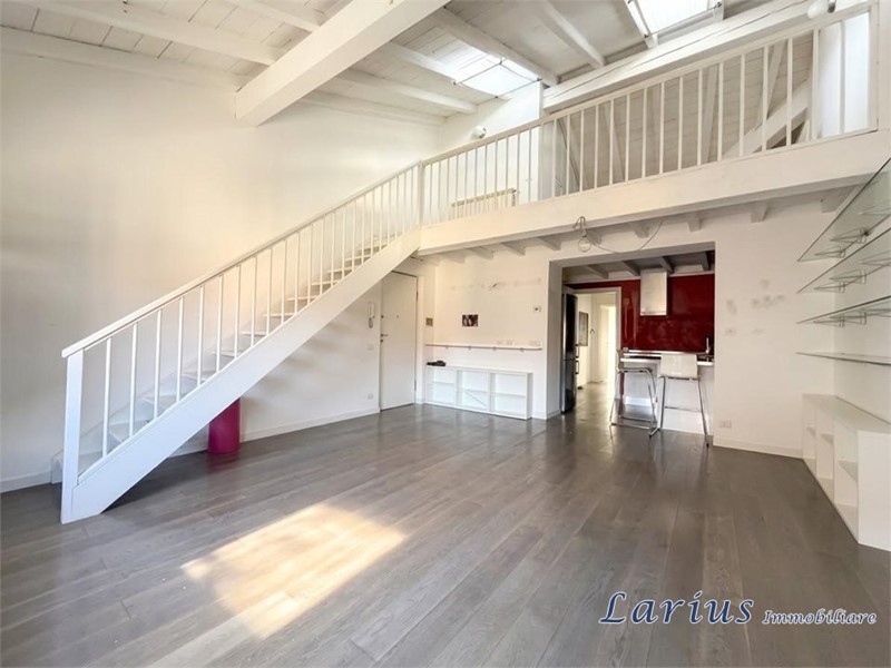 Trilocale in Vendita a Erba, 139'000&euro;, 74 m²